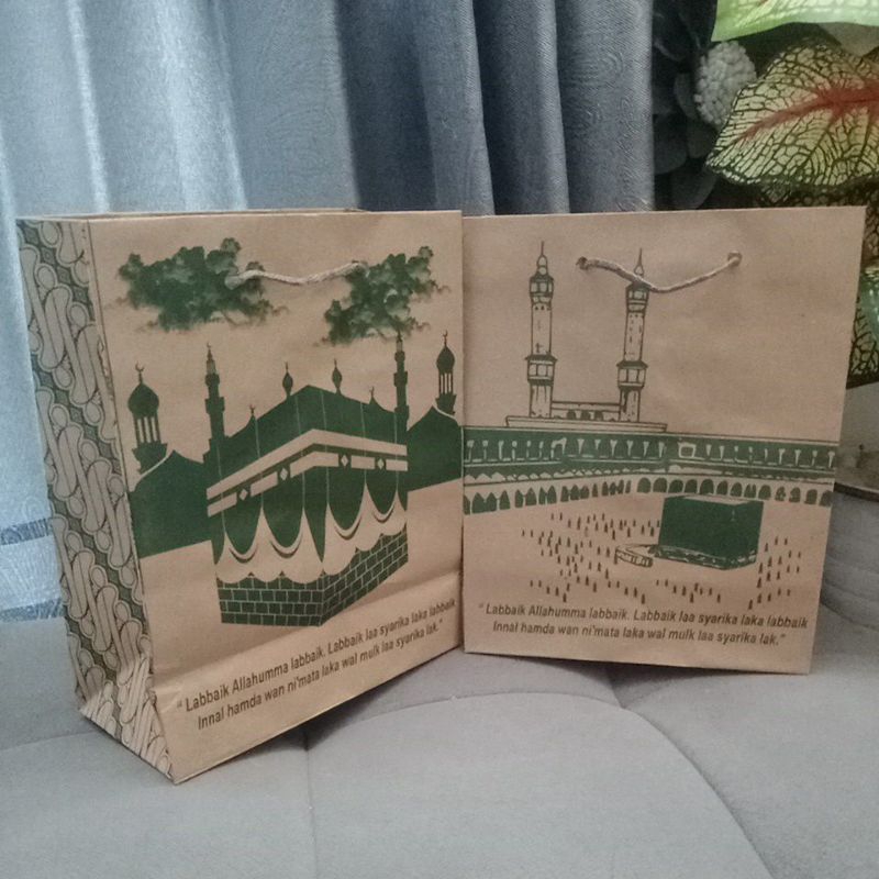 

paperbag haji umroh/souvenir haji umroh jumbo 26x33 per lusin