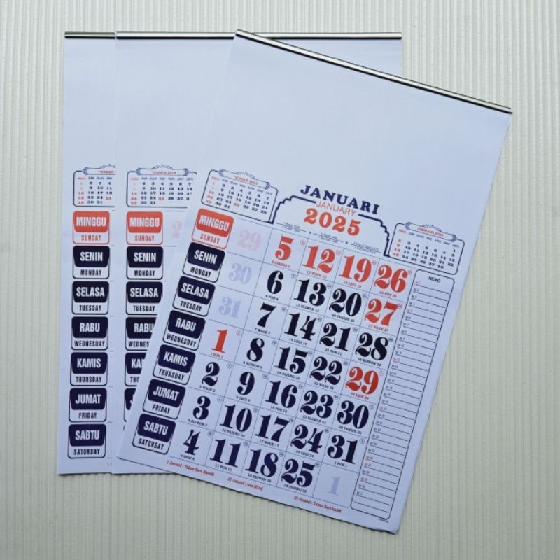 

Kalender kerja angka BO versi umum tahun 2025 uk 32x48cm 12 lembar x 1 bulanan (terima cetak costume merek)