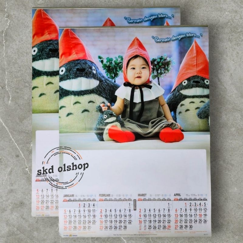 

kalender tahun 2025 gambar baby Ao 217 3 lembar 4 bulanan ukuran 38x54 cm (terima cetak merek kalender)