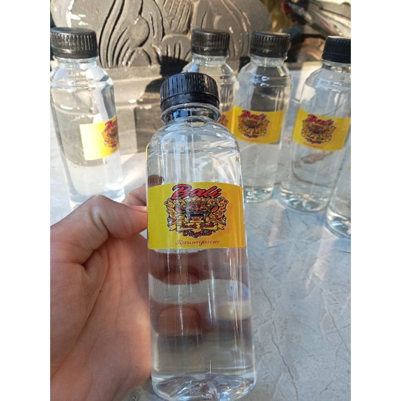 

SARI BUAH KELAPA KHAS ASLI BALI PAKET 10 BOTOL 250 ML ACL 40%
