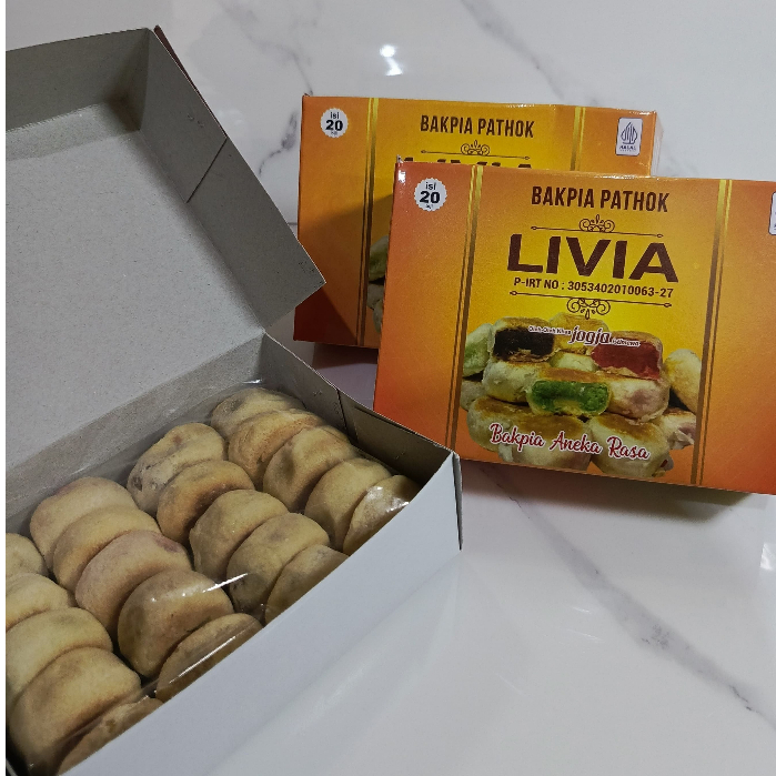 

BAKPIA PATHOK LIVIA || OLEH-OLEH KHAS JOGJA ISTIMEWA