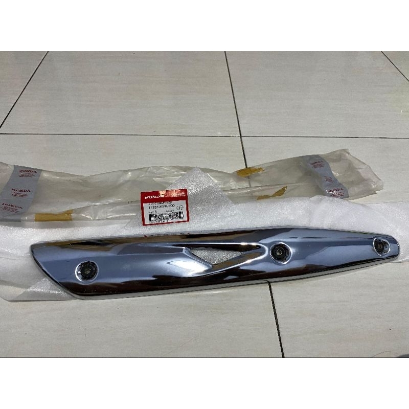 18355 KPH 700 Cover knalpot karisma supra x 125 old original baru AHM