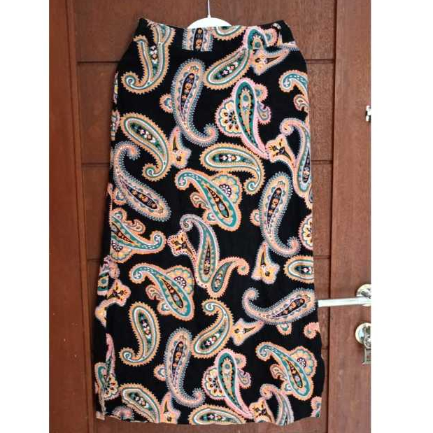 Rok Span Corduroy motif ala batik