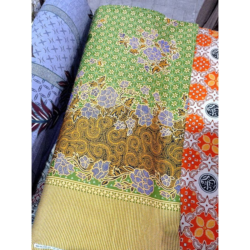 BAHAN KAIN SERAGAM MUSLIMAT NU SEMI SUTRA HIJAU TERANG METERAN ECERAN
