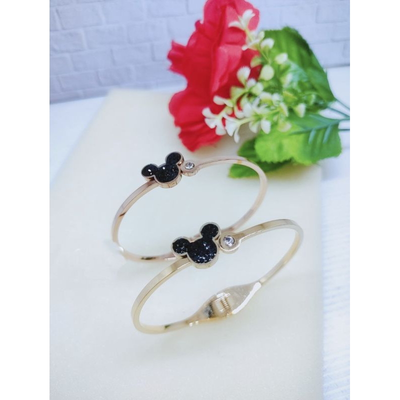 Gelang bangle Mickey hitam titanium