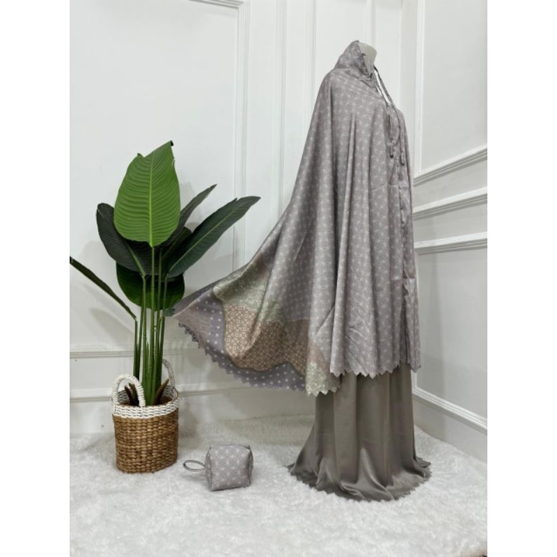 Mukena dewasa Cassandra bahan armani silk laser cut