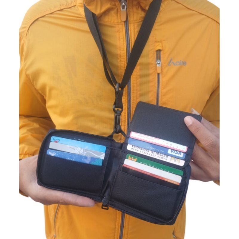Dompet Pria Viral Terbaru / Dompet Gantung Muat banyak kartu By.Tazzstore