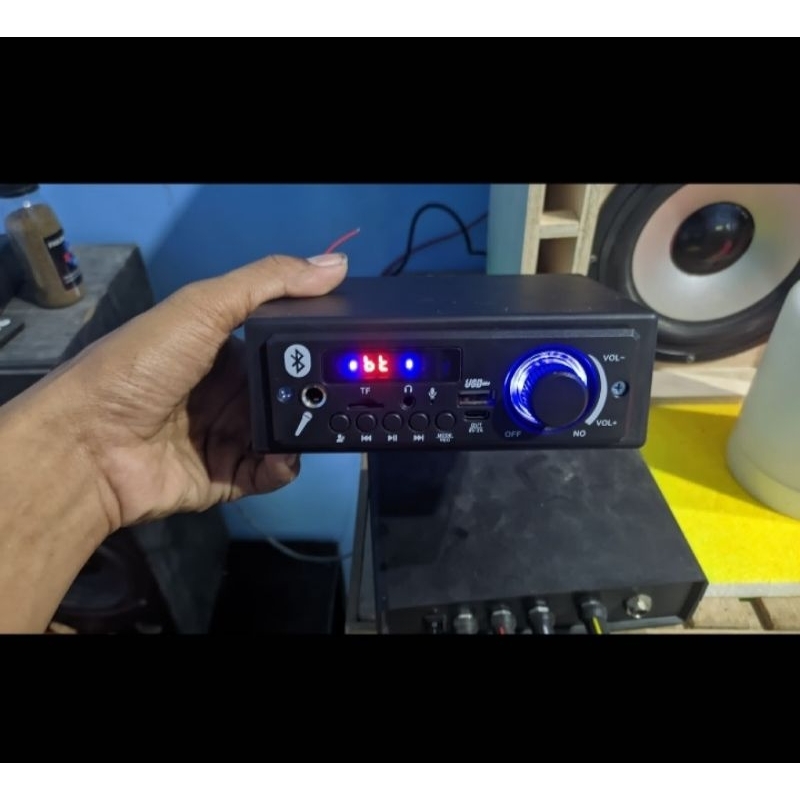 Amplifier rakitan bluetooth radio
