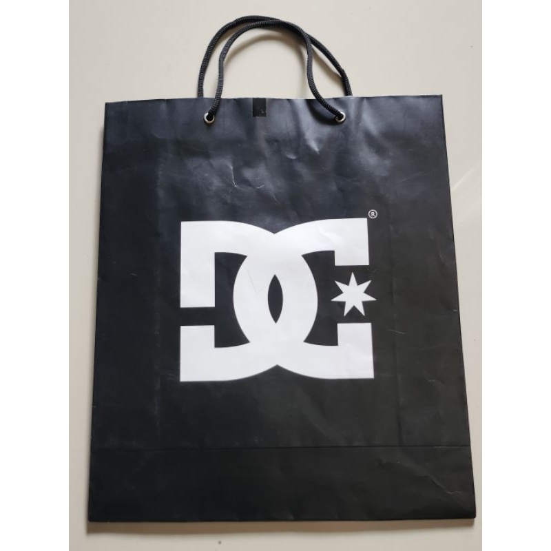 

paper bag merk dc (preloved)