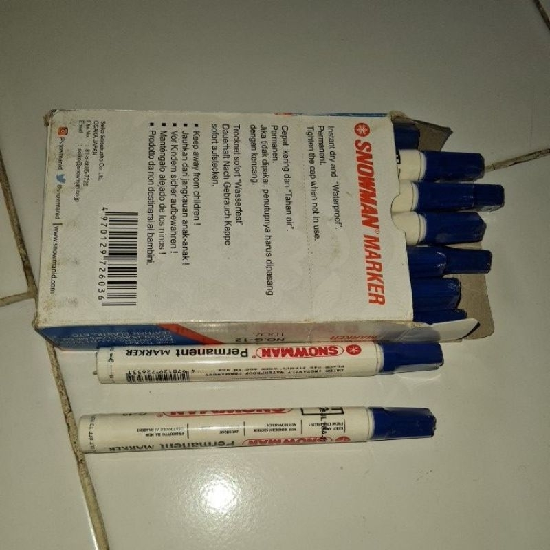 

Snwoman Marker Blue / Black