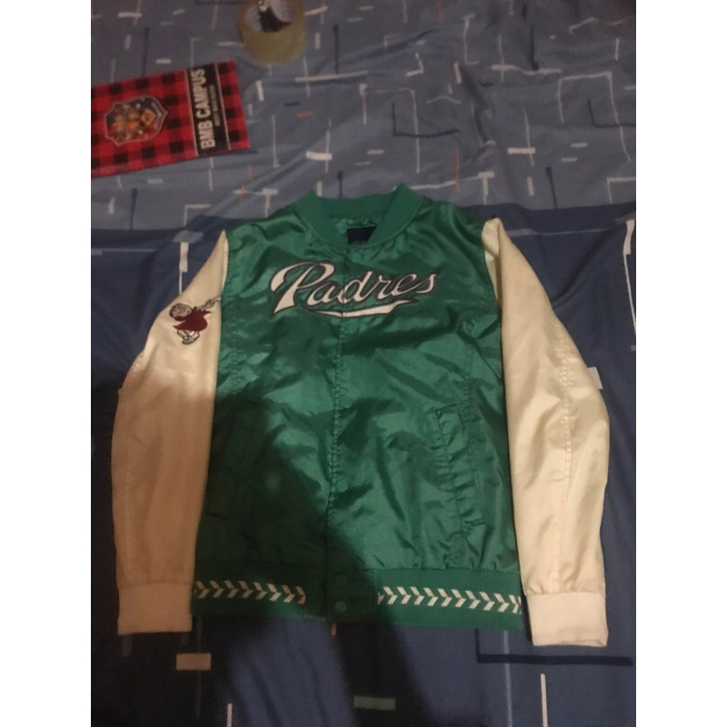 varsity mlb bahan satin