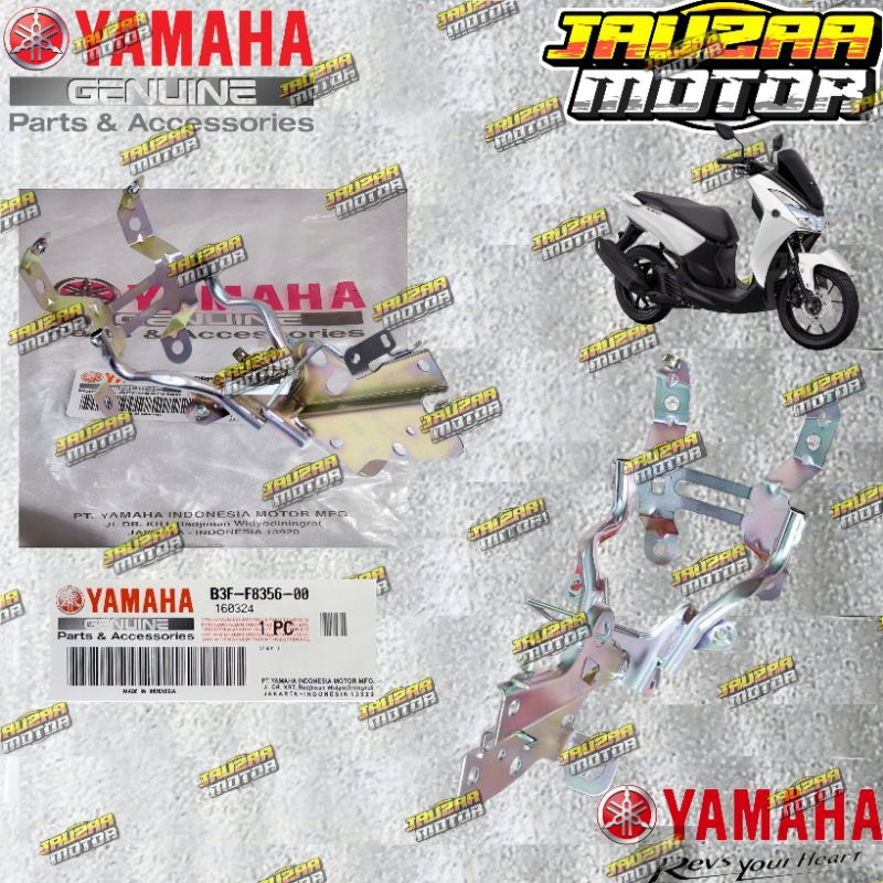 BREKET TAMENG LAMPU DEPAN LEXI 125  ORIGINAL YAMAHA