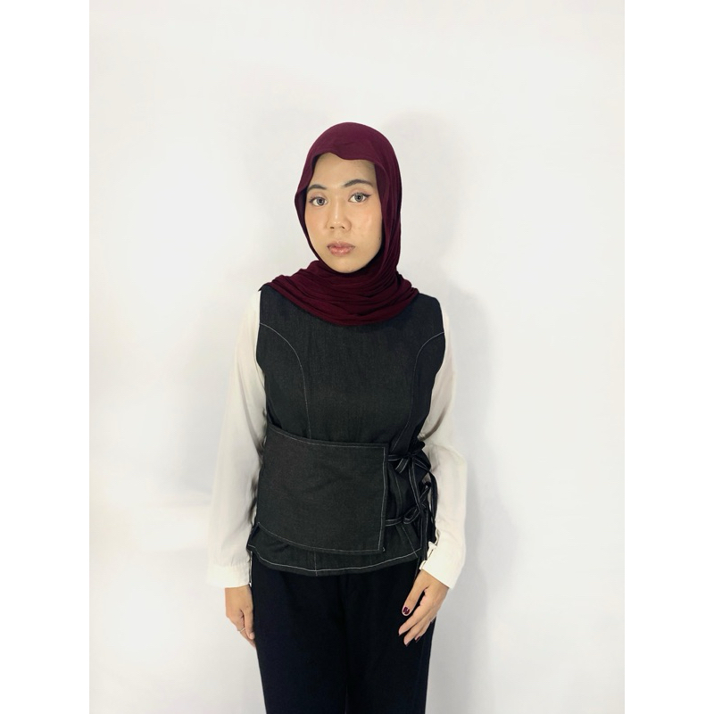 Symeera - Syra Vest Hitam Denim