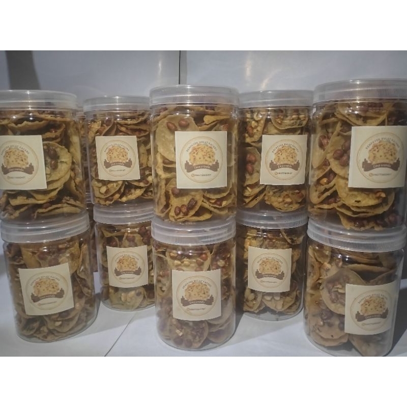

Peyek/ rempeyek bulat daun jeruk berat 230gr
