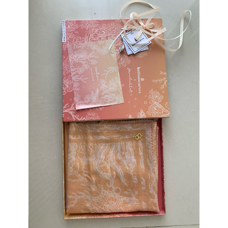 PRELOVED VVGC EL MAR MINORCA SUNSET BUTTONSCARVES BENANG JARUM NEW YORK SERIES BORA BORA SERIES BORA