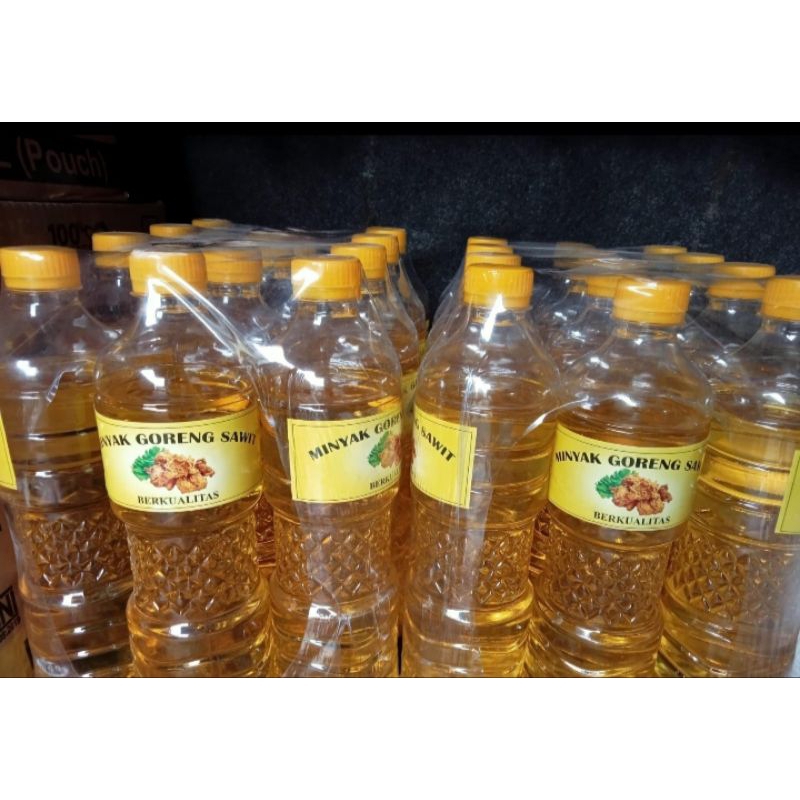

Minyak sawit kemasan botol volume 800 ml