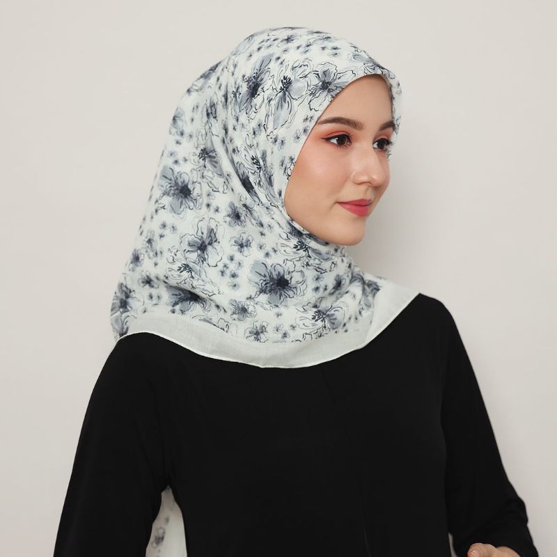 Humaira Series-Hijab Segi Empat Motif-Hijab Voal Premium