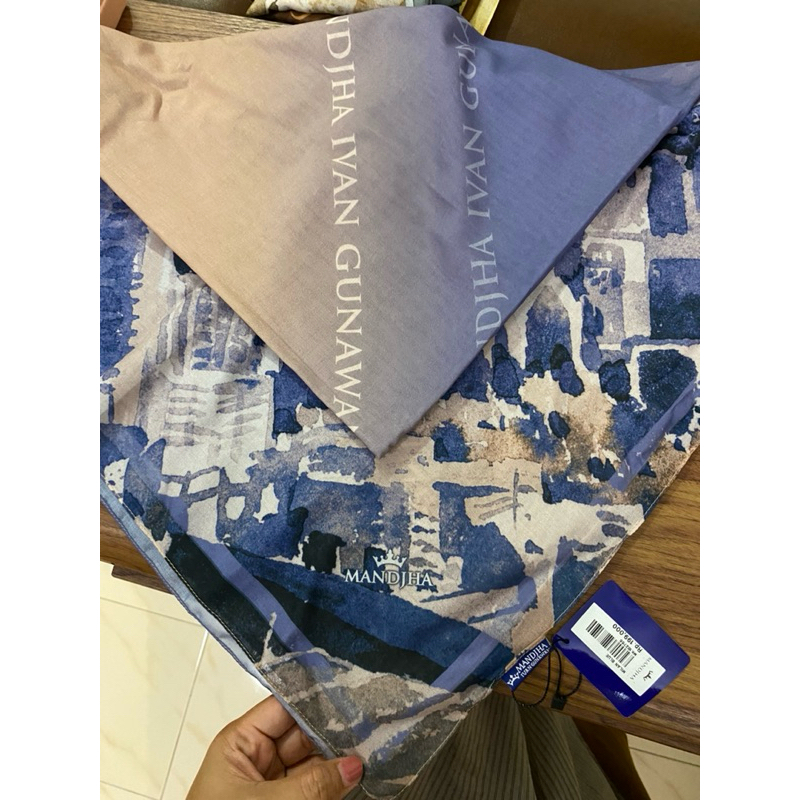 Preloved Milan Series scarf Mandjha by Ivan Gunawan PL scarf MANJHA RM BS BJ WK VZ ZS BNB