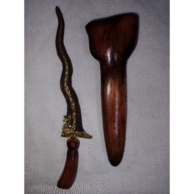 Keris Nogo Kikik Kinatah