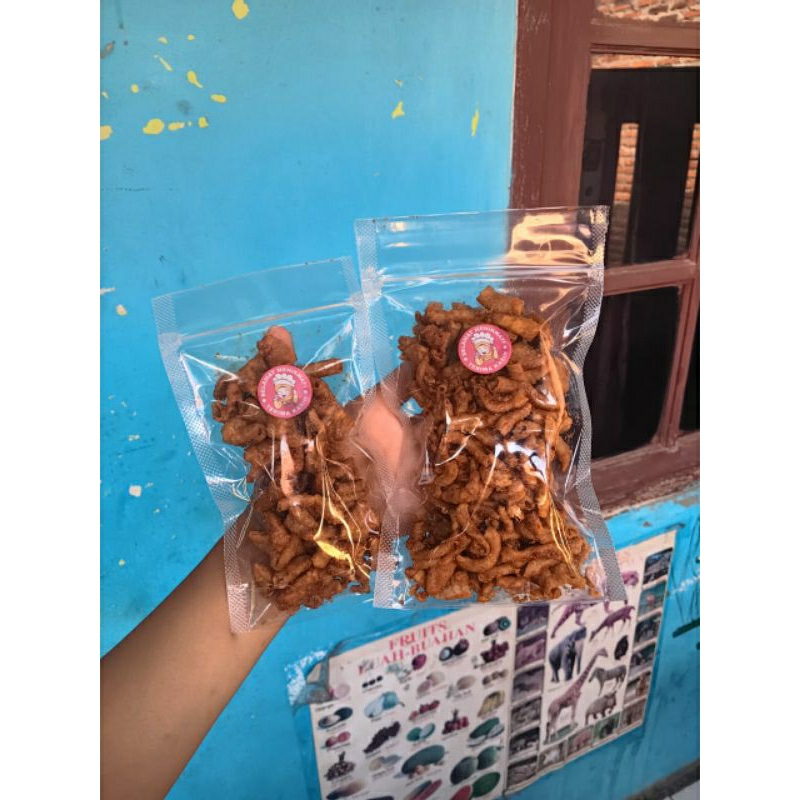 

Keripik Usus Crispy Pedas Daun Jeruk