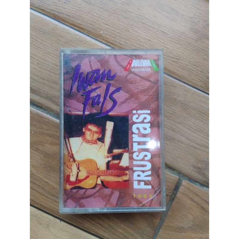 kaset pita iwan fals"frustasi"