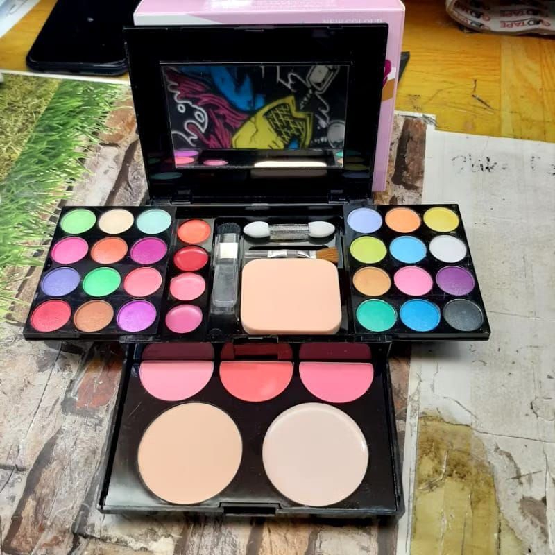 Eyeshadow ADS Revlon Pallete Make Up Kit Set