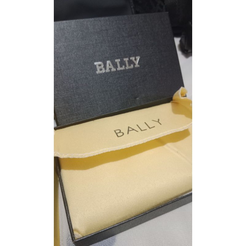 dompet bally