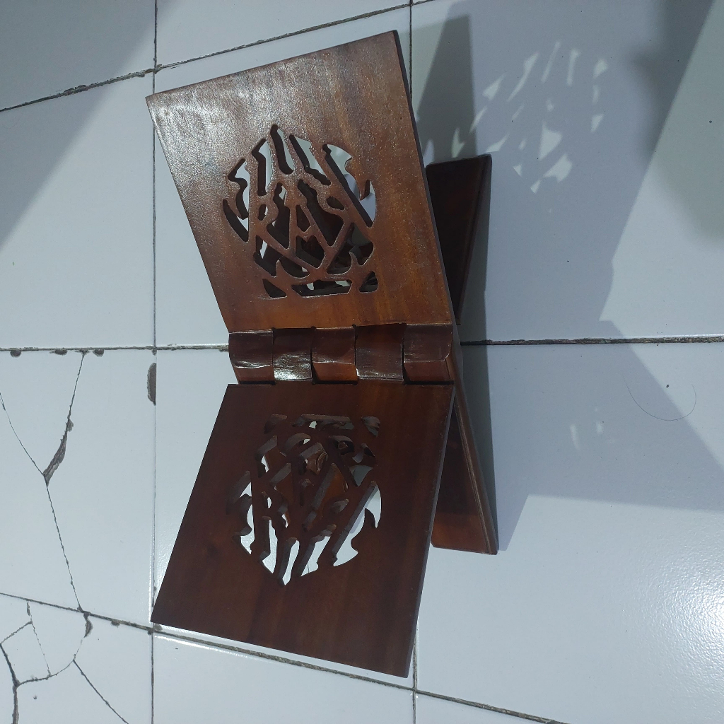 

Tatakan Al Quran Rekal Al Quran Ukir Dudukan Rehal Quran Ukr. Besar