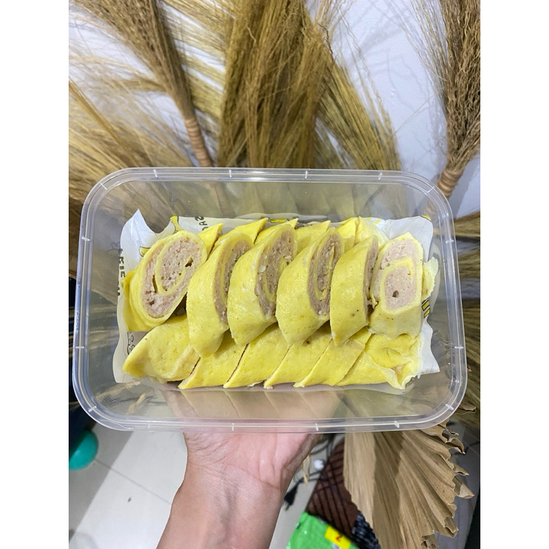 

Homemade Egg Chicken Roll