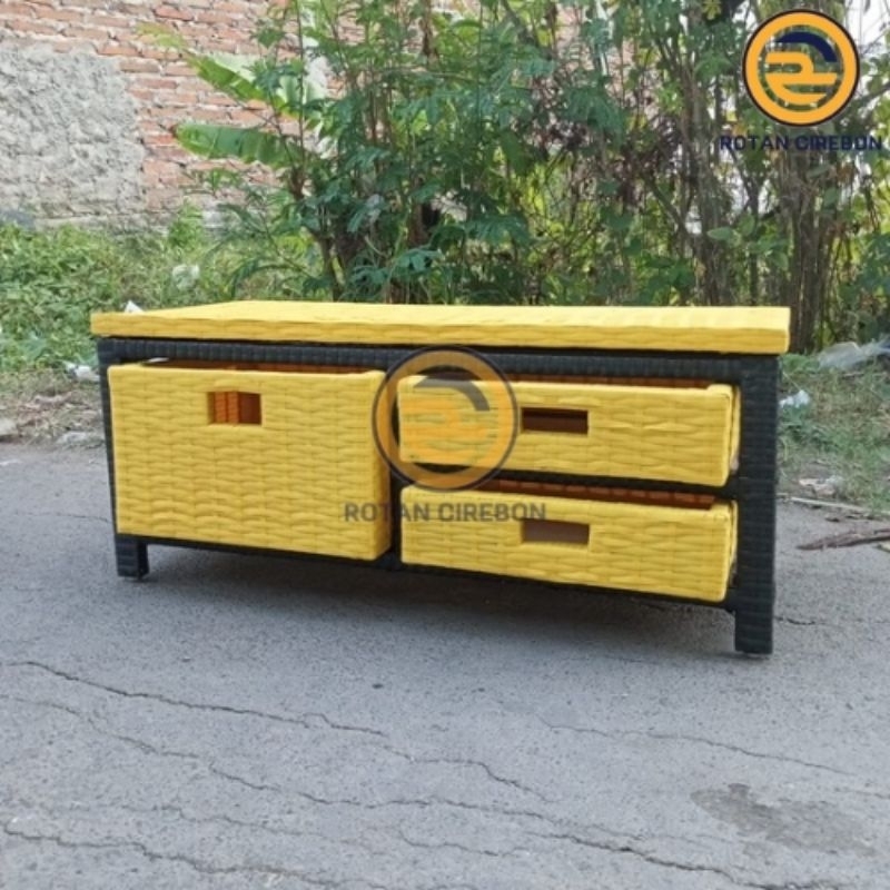 Meja Tv Rotan Sintetis Minimalis