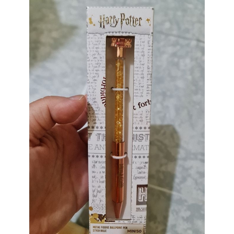

Harry Potter Metal Figure Ballpoint Pen (1.0 mm Black)