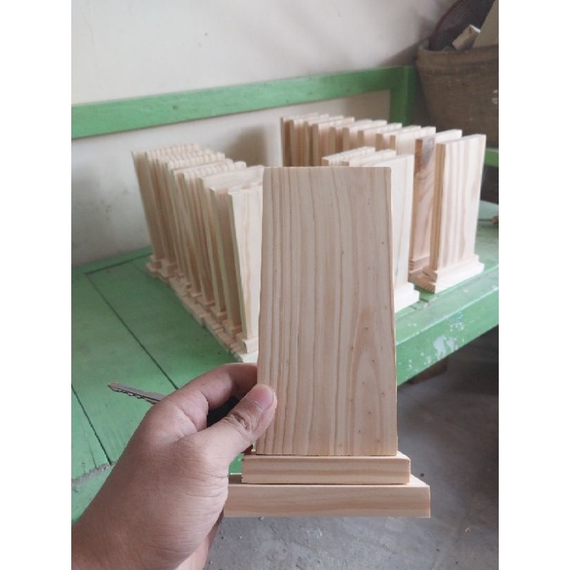 plakat kayu piala kayu custom untuk anak-anak murah, plakat kayu jati belanda murah, piala kayu trop