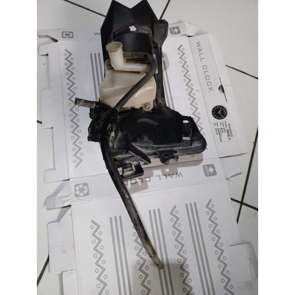 cover kaper lumpur spakbor sepakbor kolong dan tabung air radiator vario 125 vario 150 led old ORI