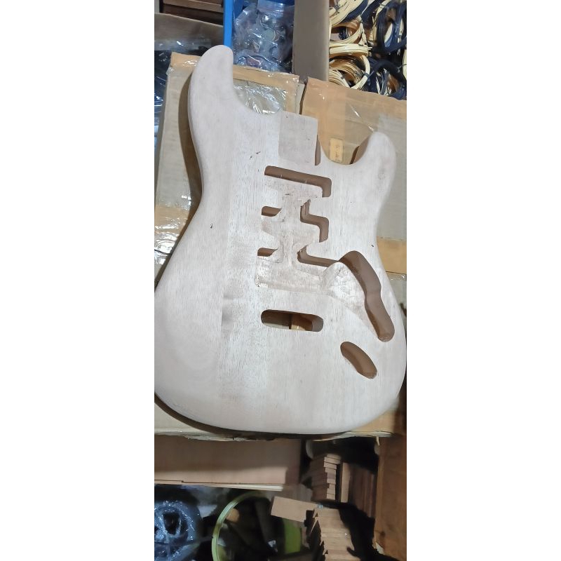 body startocester model fender dan telecaster