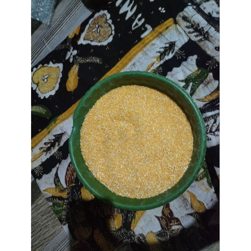 

Beras jagung asli Madura selipan 1 kg