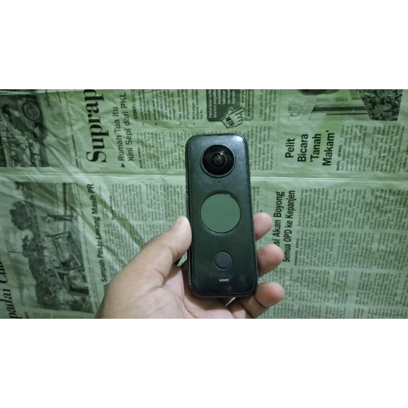 INSTA 360 X2