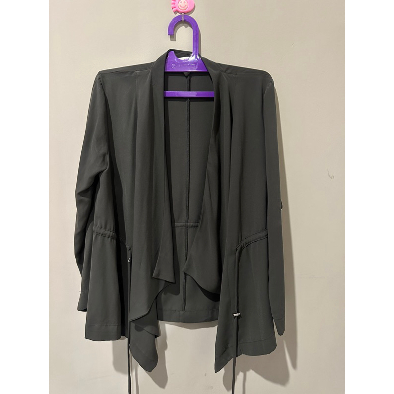 preloved outer brand Minimal