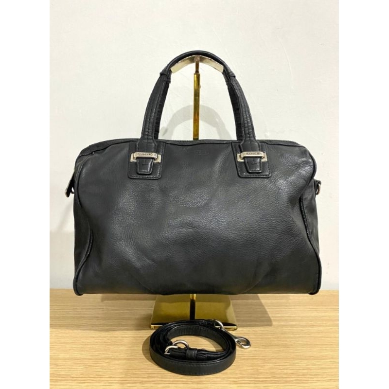 coach speedy sling bag