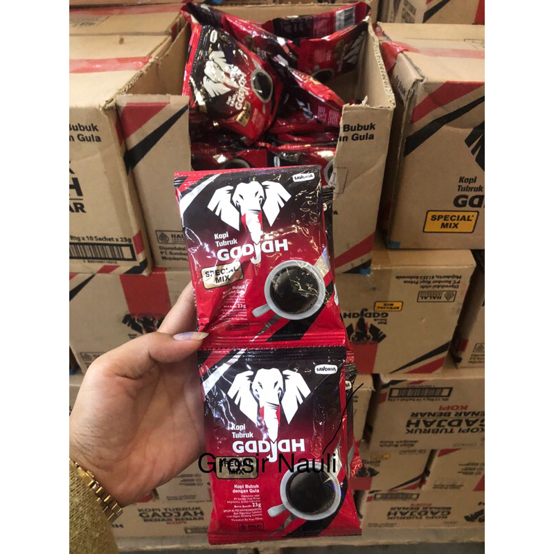 

Kopi tubruk Gajah Special mix | kopi campur gula | 1 Dus isi 120 pcs/ktg* 23 gr