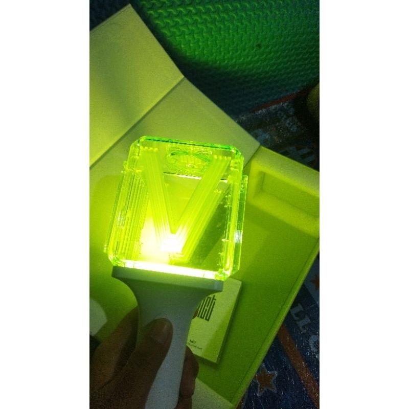 lightstick wayv preloved