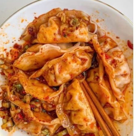 

Wonton Ayam Kukus Frozen chili oil isi ayam asli premium by Roselion JATIM ONLY