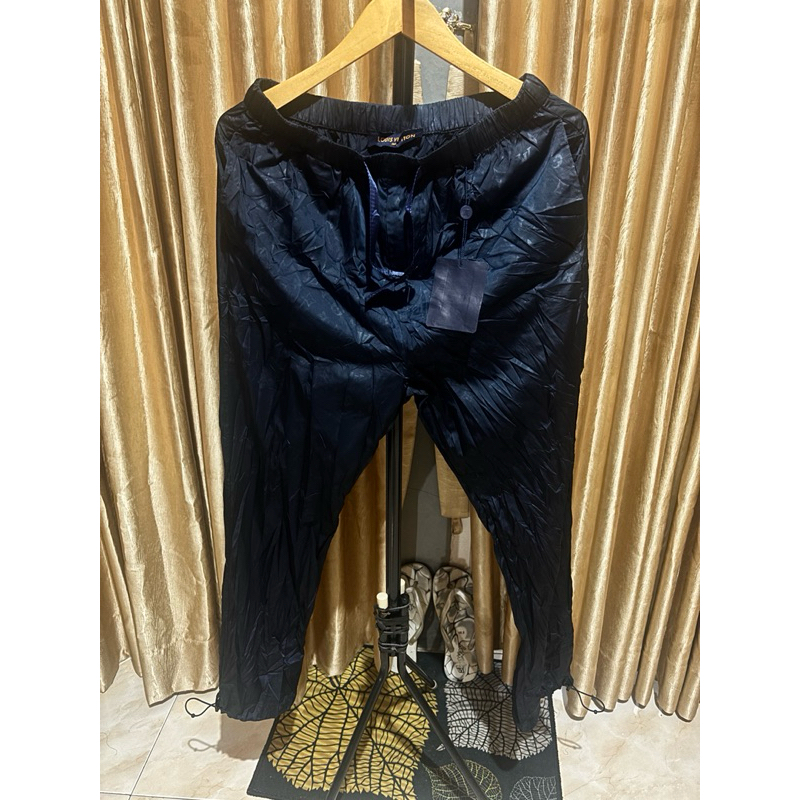 BNWT Jogger parasut Louis Vuitton monogram second