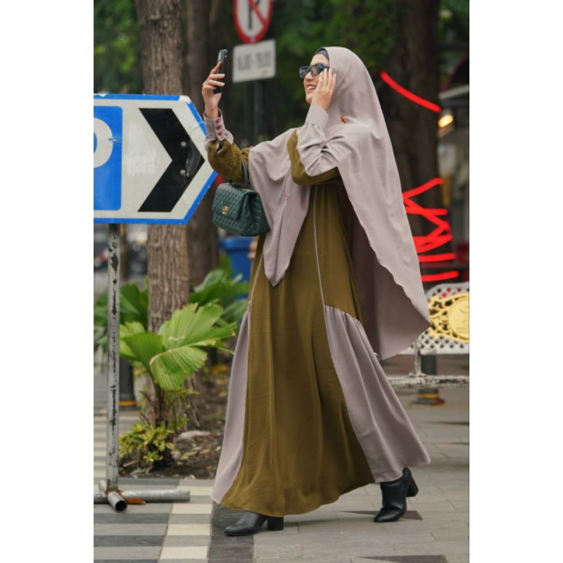 PL / Preloved Aulia Fashion set Gamis Amour Army-Grey size XS-S