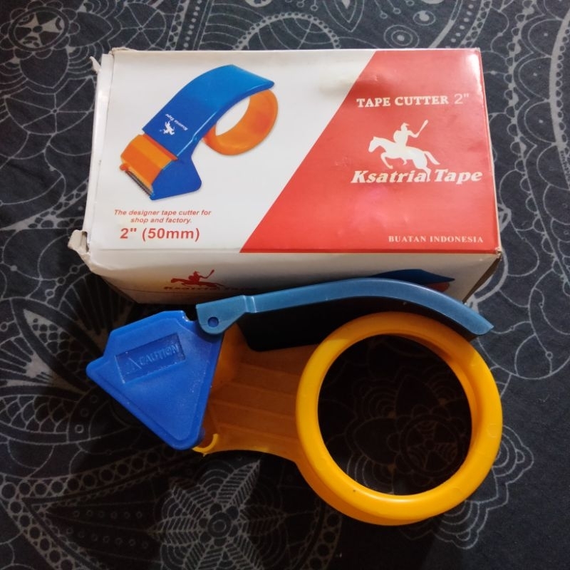 

PRELOVED Tape Cutter
