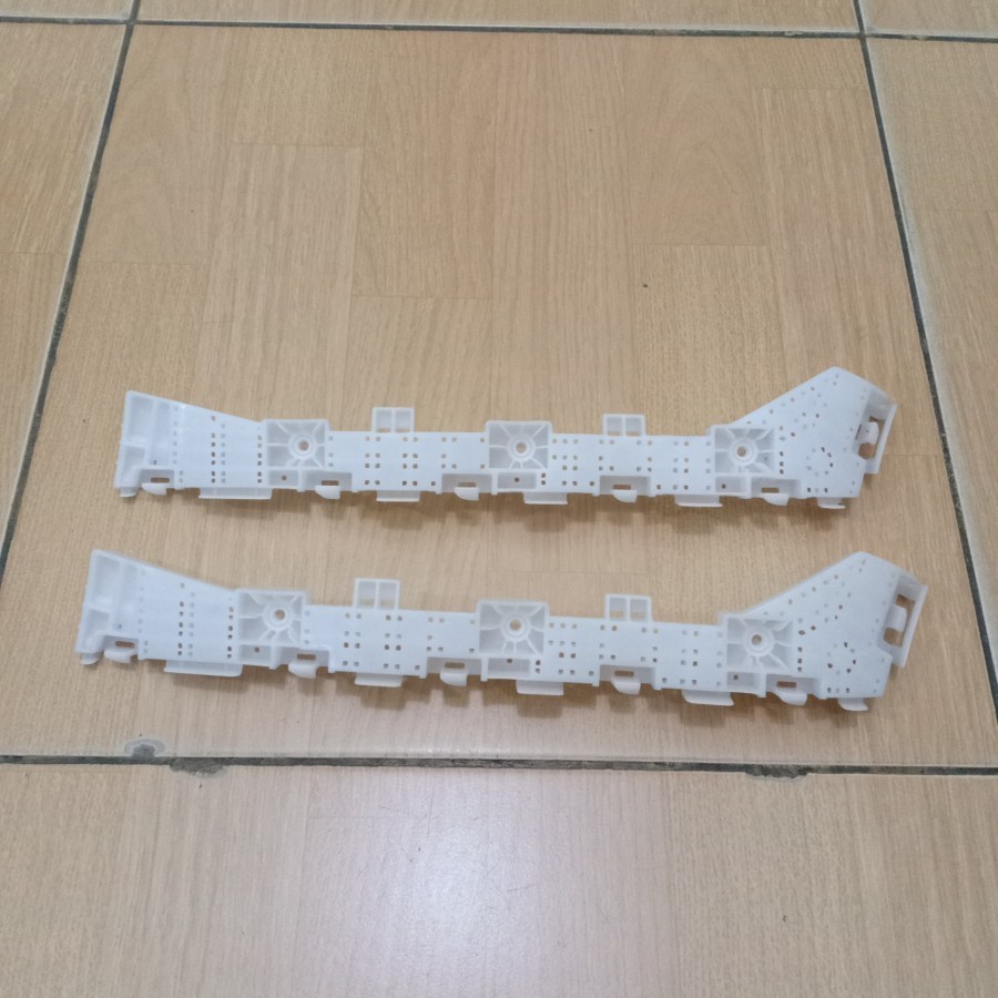Bracket Bumper Bemper Belakang Brio 2018-2024 ( HEADLAMP KOTAK )