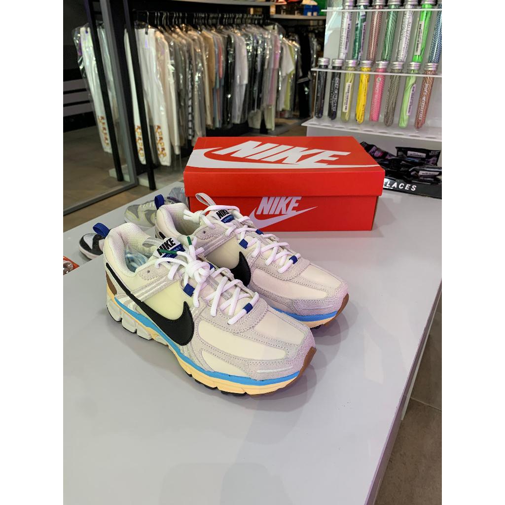 Nike WMNS Zoom Vomero 5 Designed by Japan Original (HF4524-111)