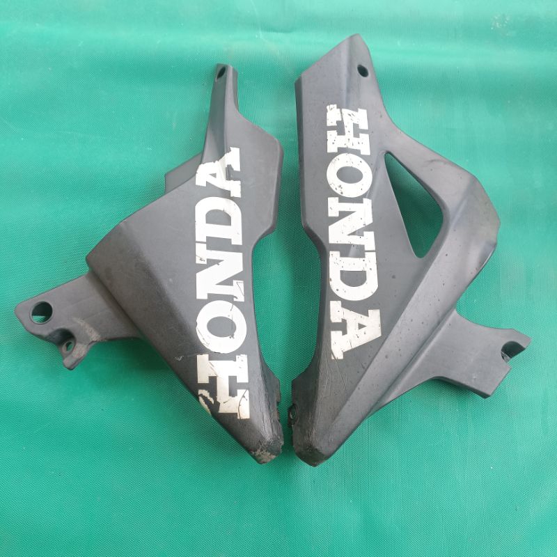 cover undercowl samping bawah honda CBR250R CBU THAILAND original KYJ