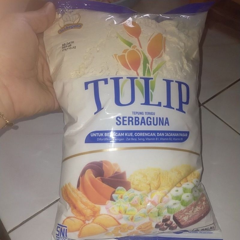 

tepung terigu merek tulip 1 kg