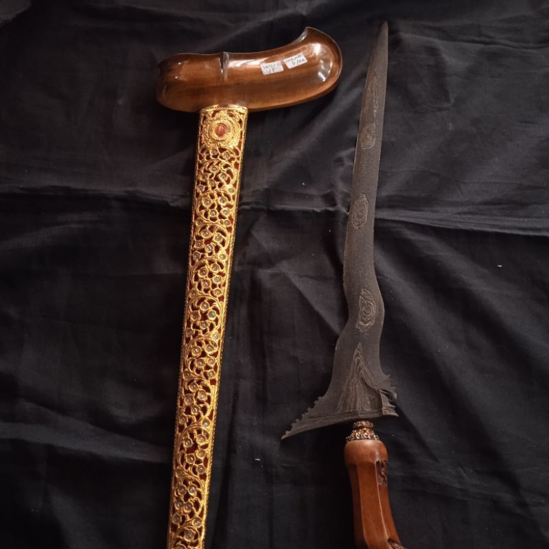 Keris Jangkung Luk 3 Pamor Tambal