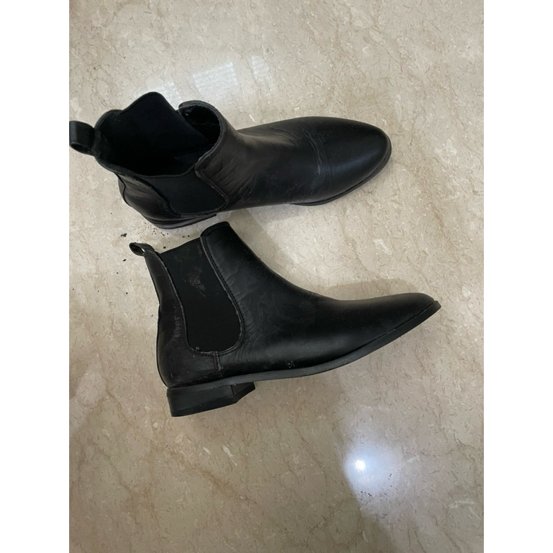 PRELOVED faux leather rubi boots sepatu